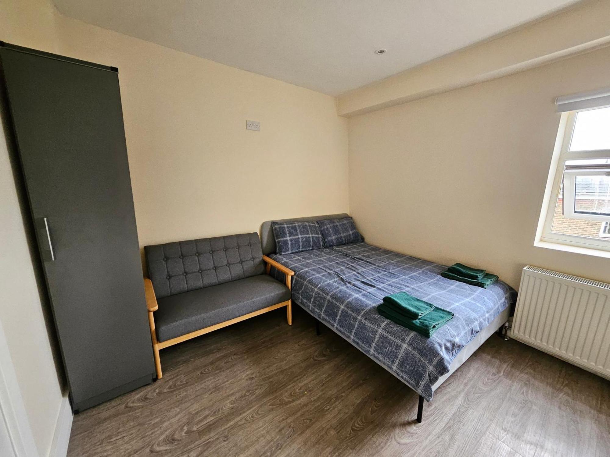 Private Room Near Central Ideal For City Explorers Londen Buitenkant foto