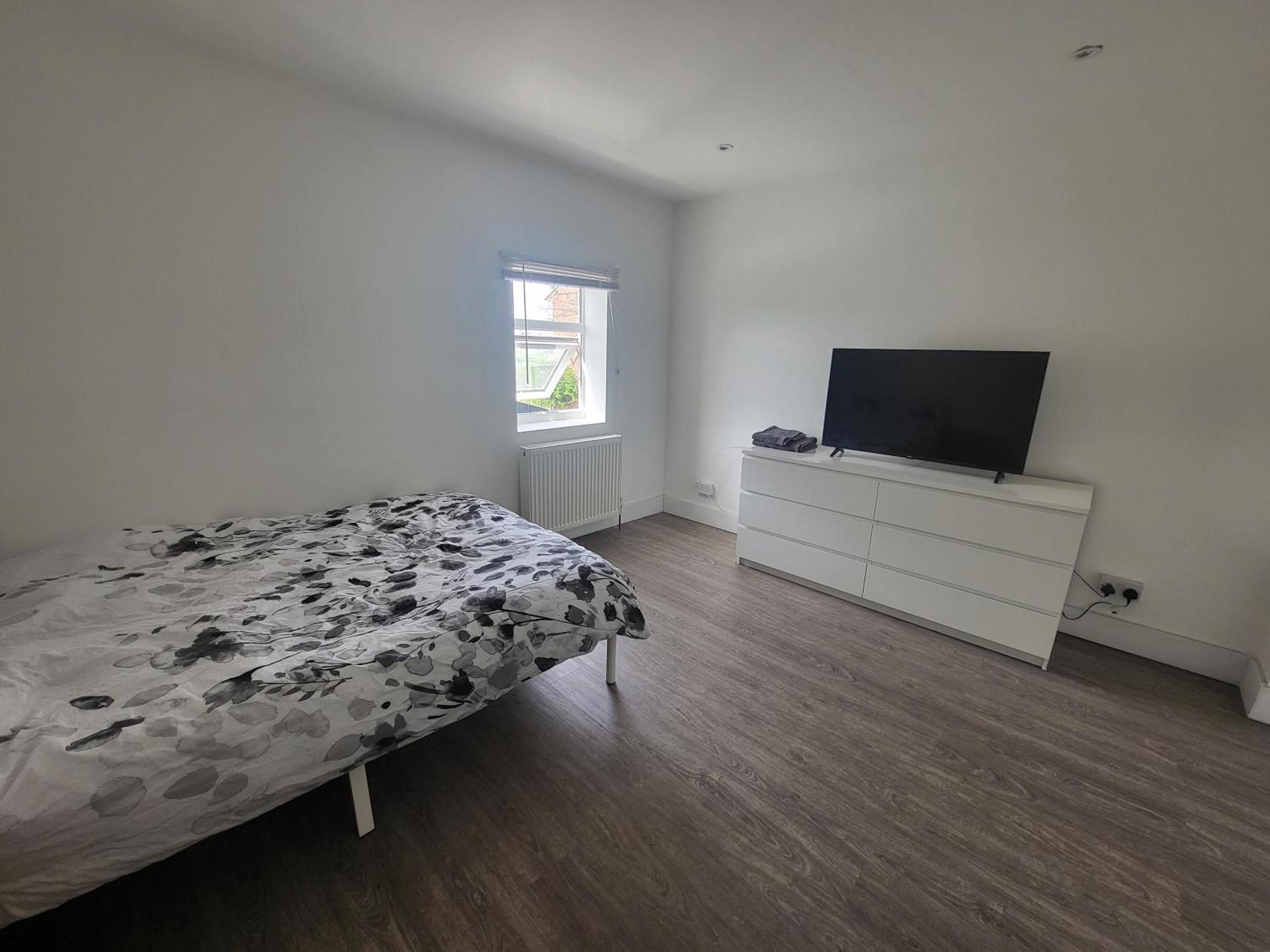 Private Room Near Central Ideal For City Explorers Londen Buitenkant foto